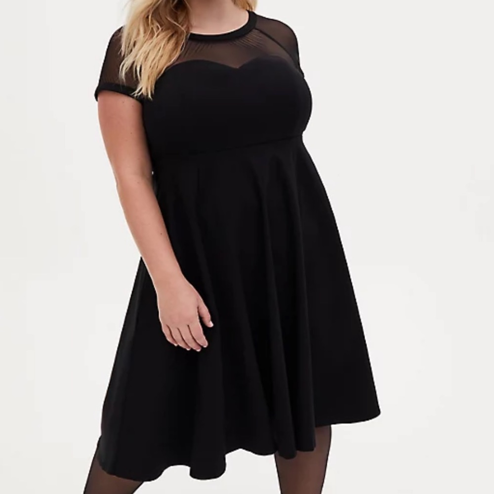 NWT Torrid Black Mesh Inset Swing Dress Size 20 - Picture 1 of 6